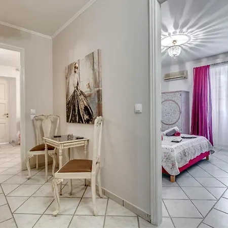 Austella Apartment *