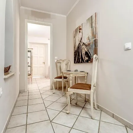 Apartment Austella *