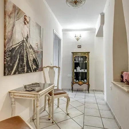 Austella Apartment